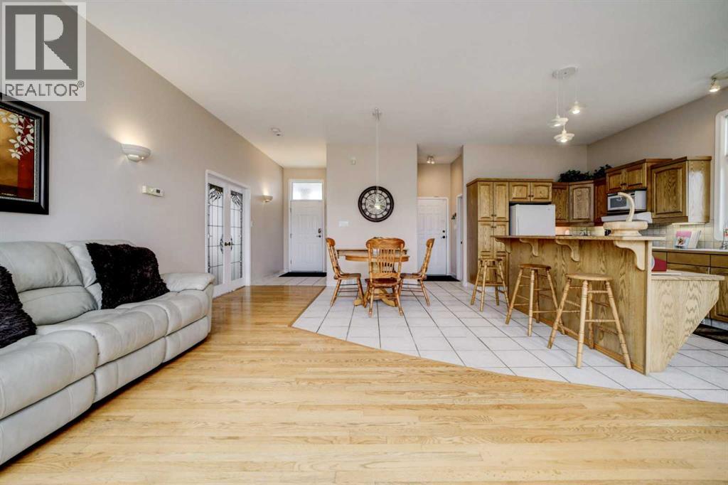 50 Sarcee Place W - 9