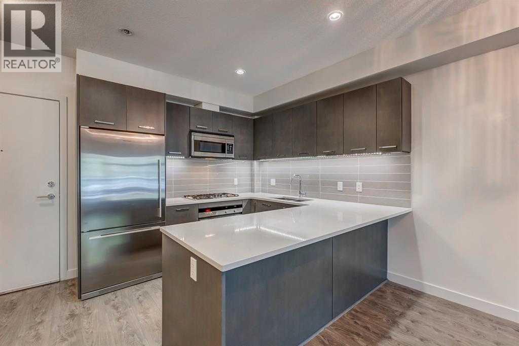#102 323 20 Avenue SW - 4