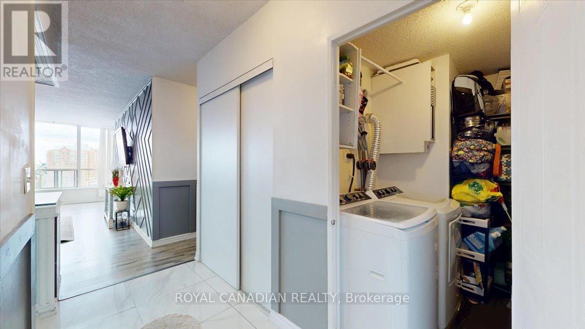 #1011 410 MCLEVIN AVENUE - 12