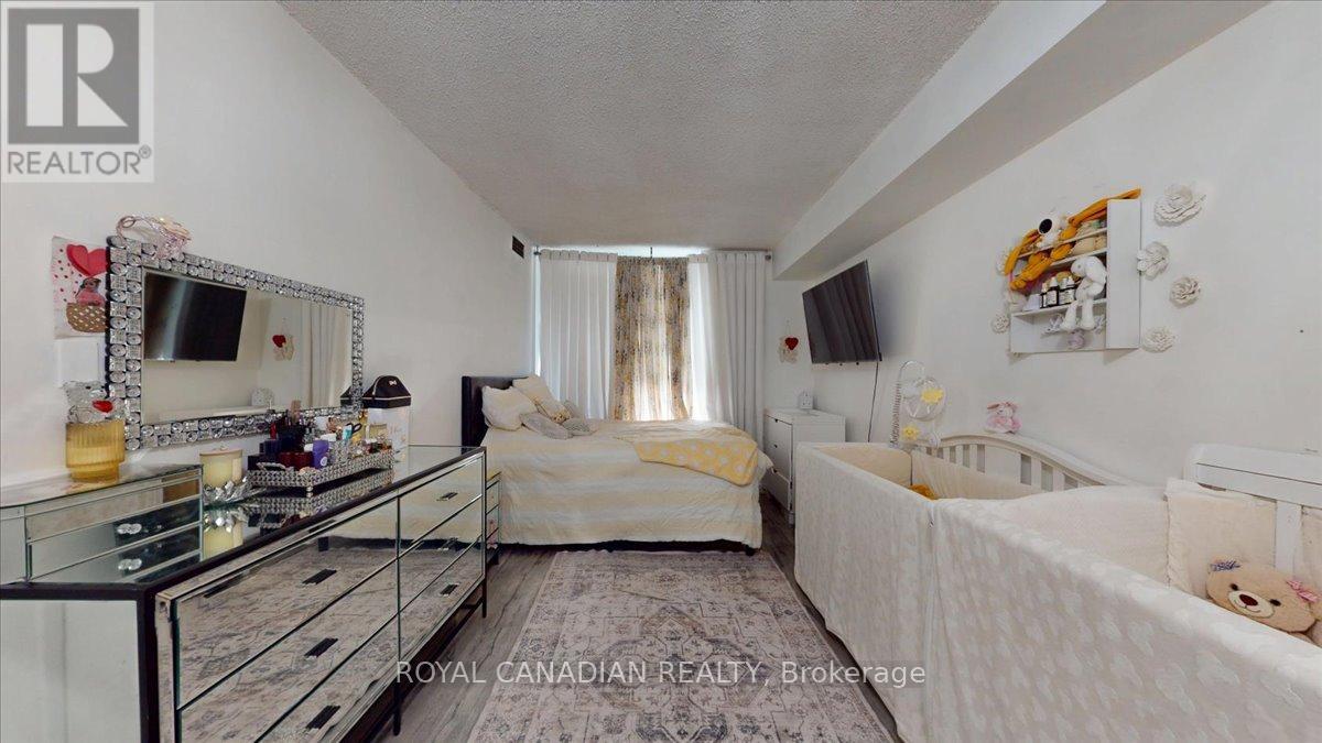 #1011 410 MCLEVIN AVENUE - 13