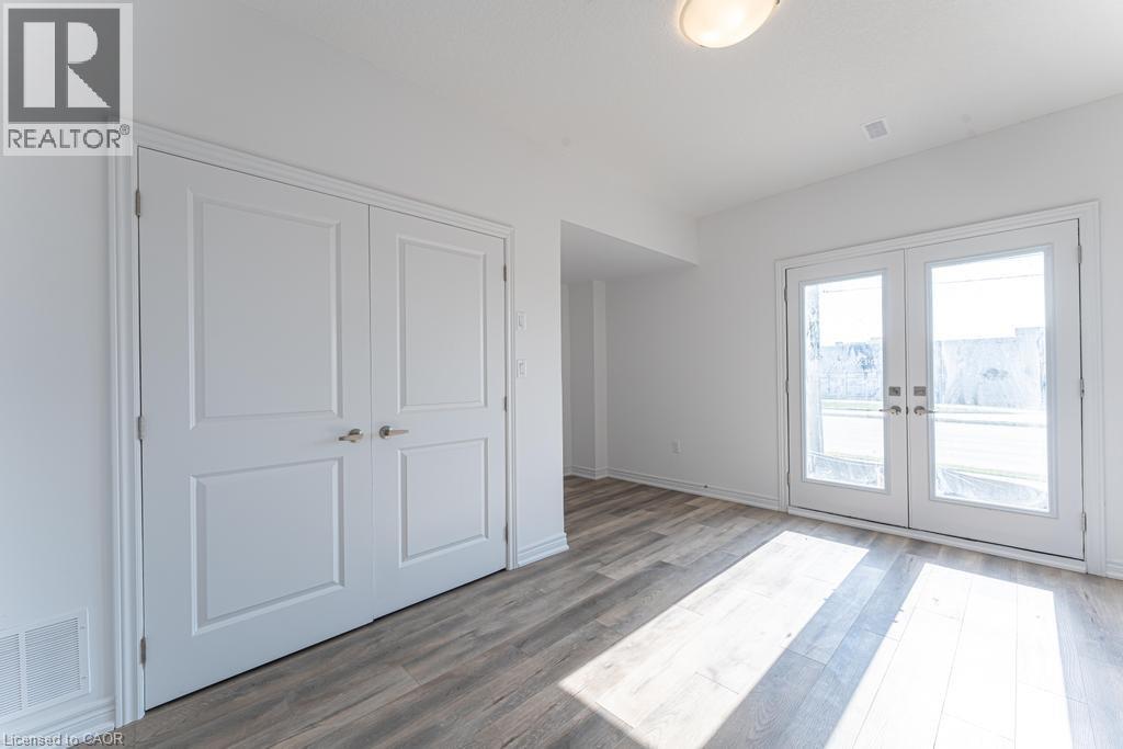 120 COURT Drive Unit# 29, Paris, Ontario, N3L0N2 — Photo 25