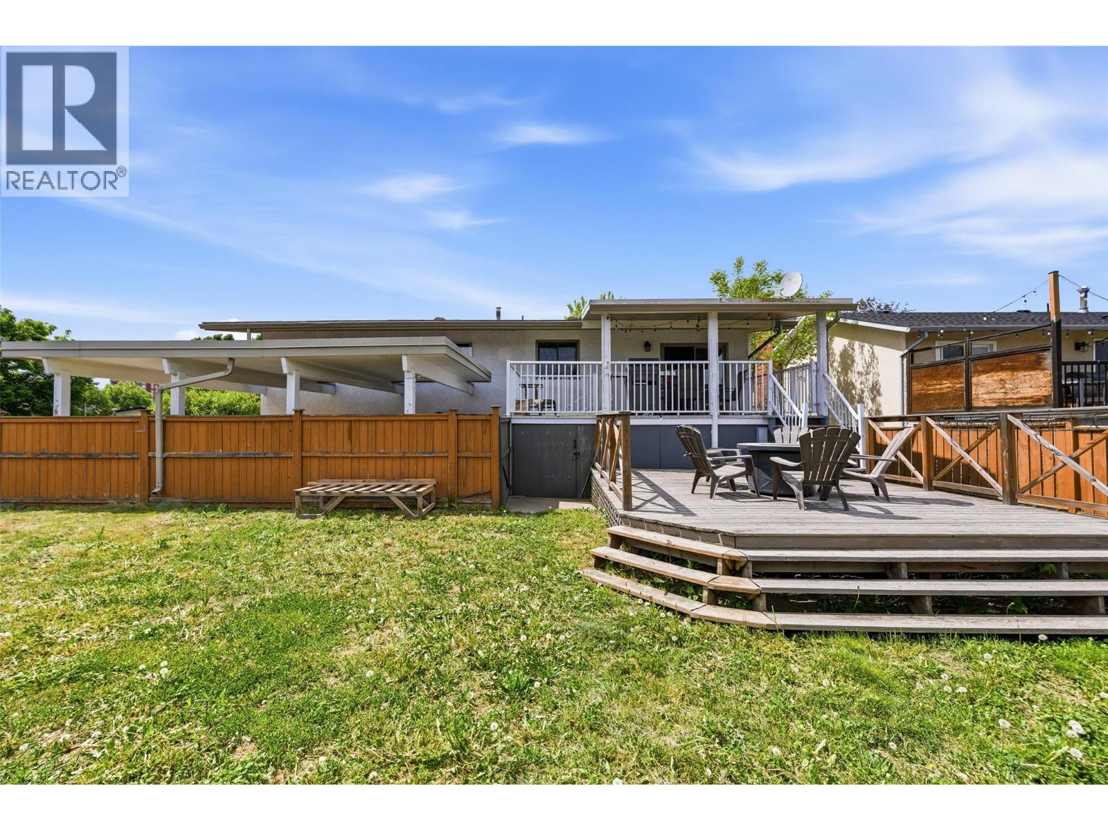 1394 Lombardy Square - 36