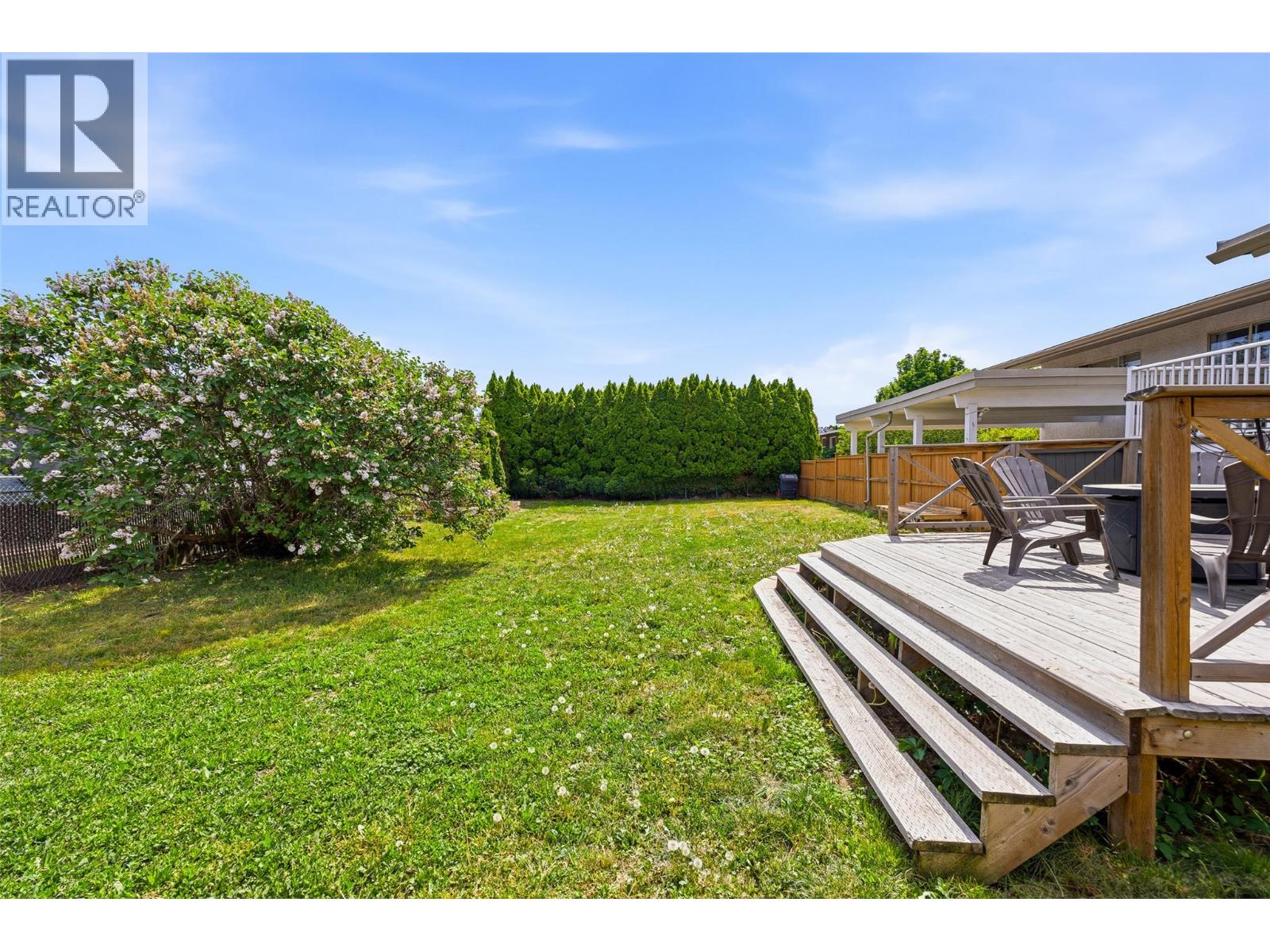 1394 Lombardy Square - 37