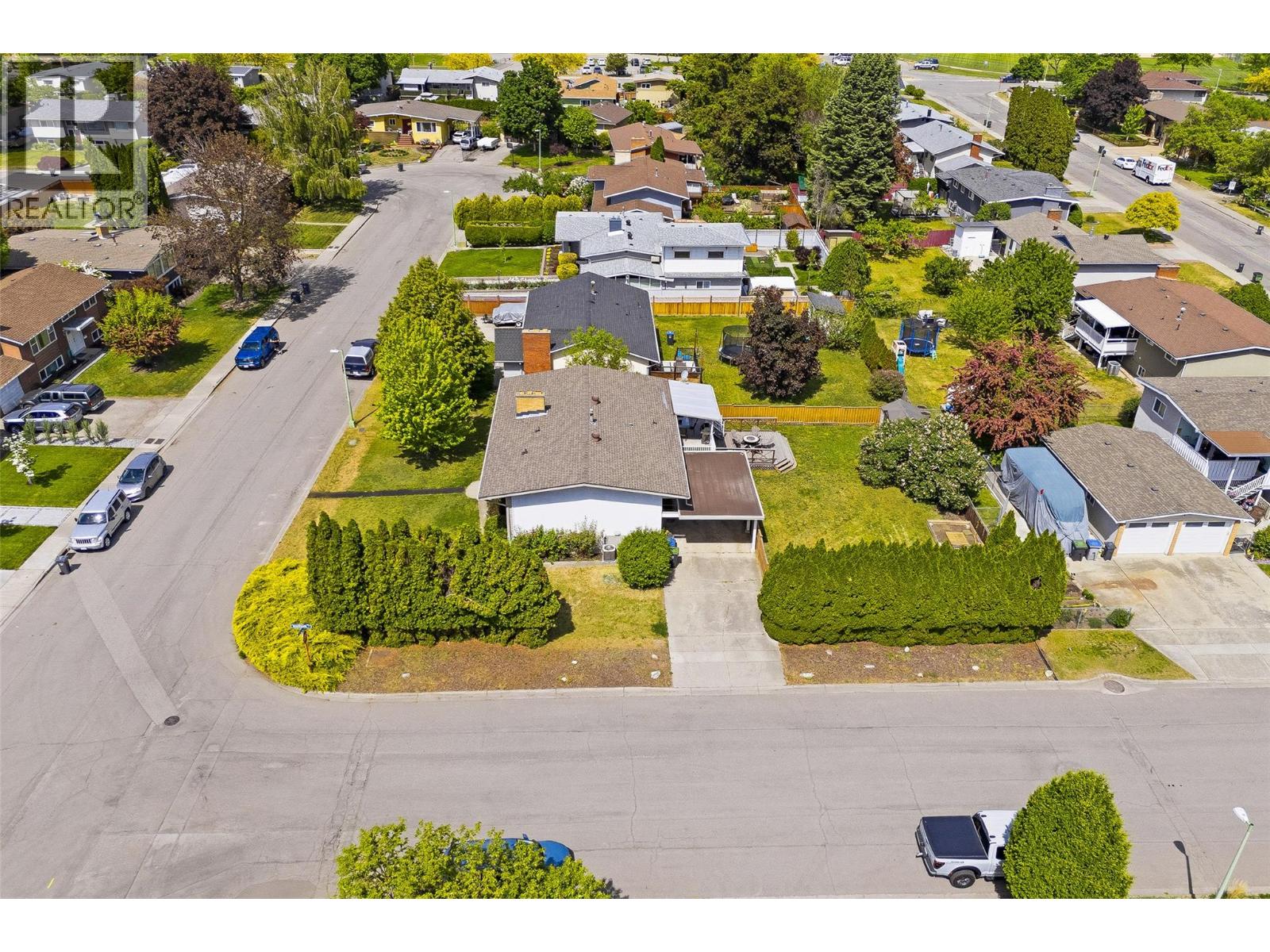  1394 Lombardy Square, Kelowna