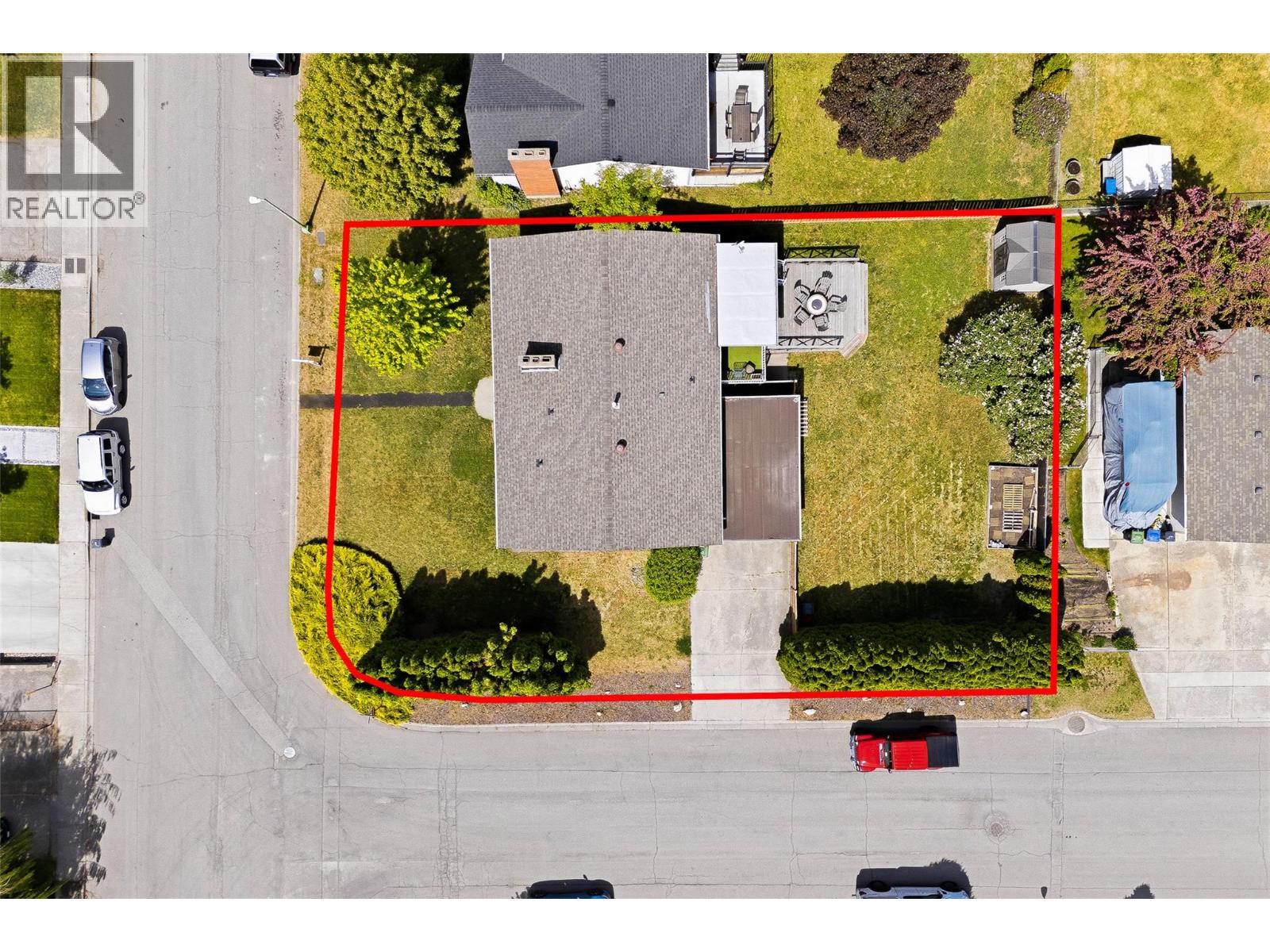 1394 Lombardy Square - 57