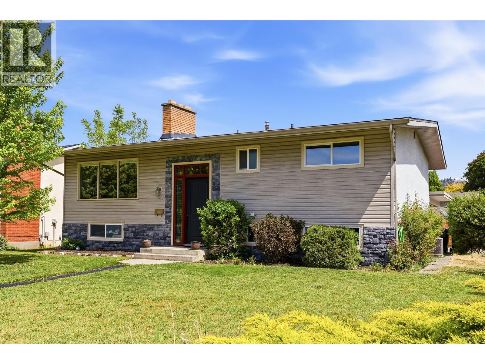 1394 Lombardy Square - 48