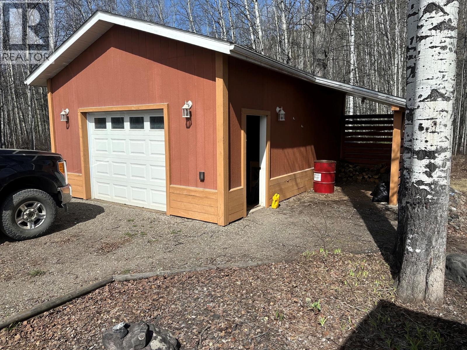 9308 WEST MIDDLEMISS Road, Chetwynd