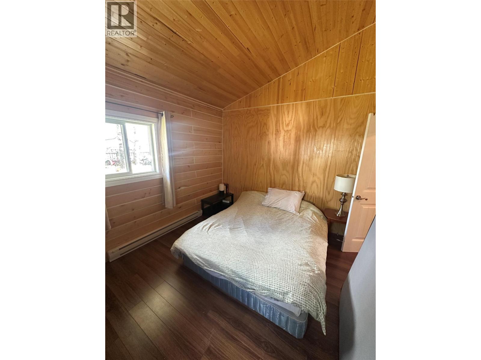 9308 WEST MIDDLEMISS Road, Chetwynd