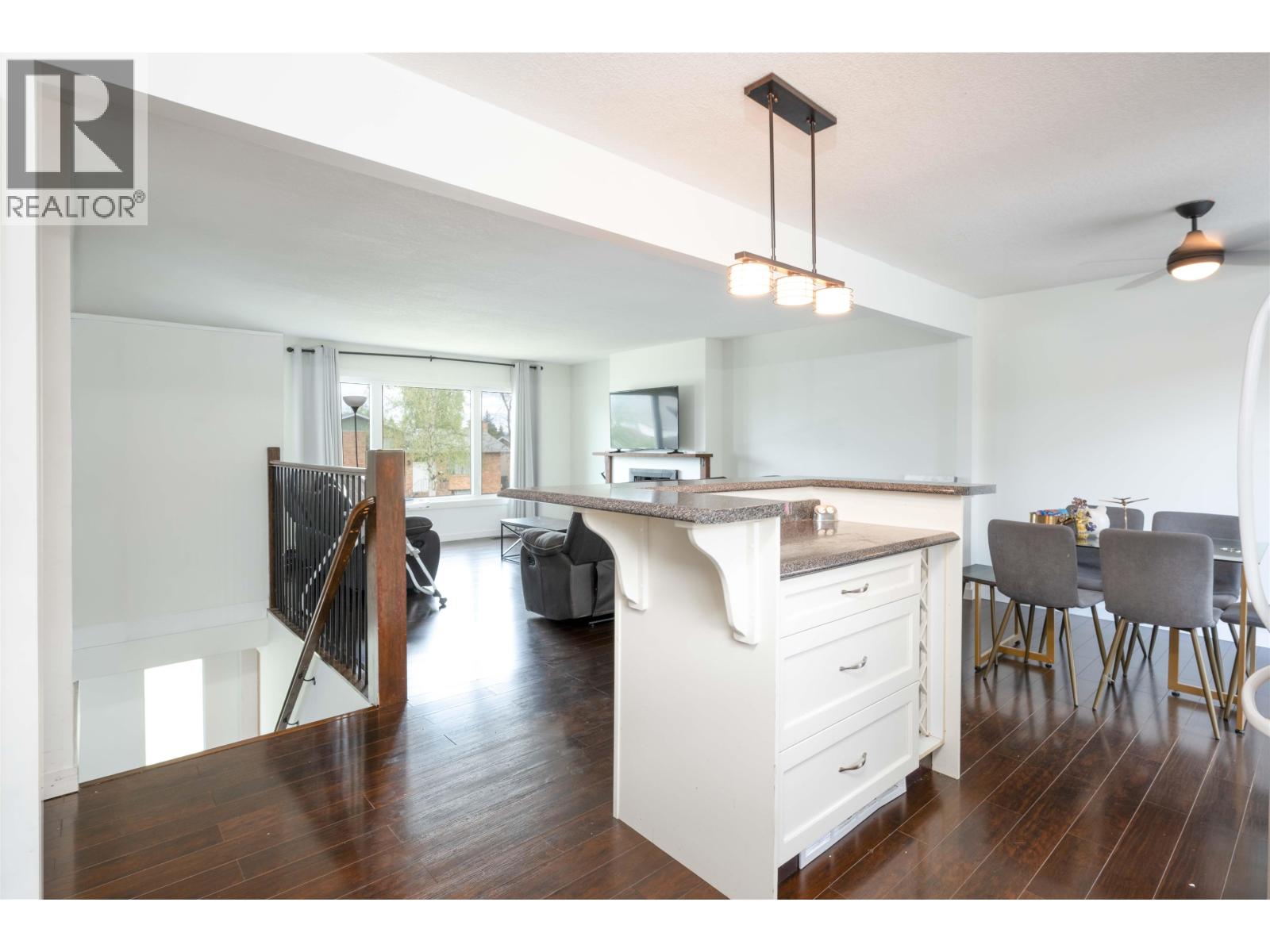 Photo 11 of 31 — 361 GRAHAM STREET · Prince George, BC