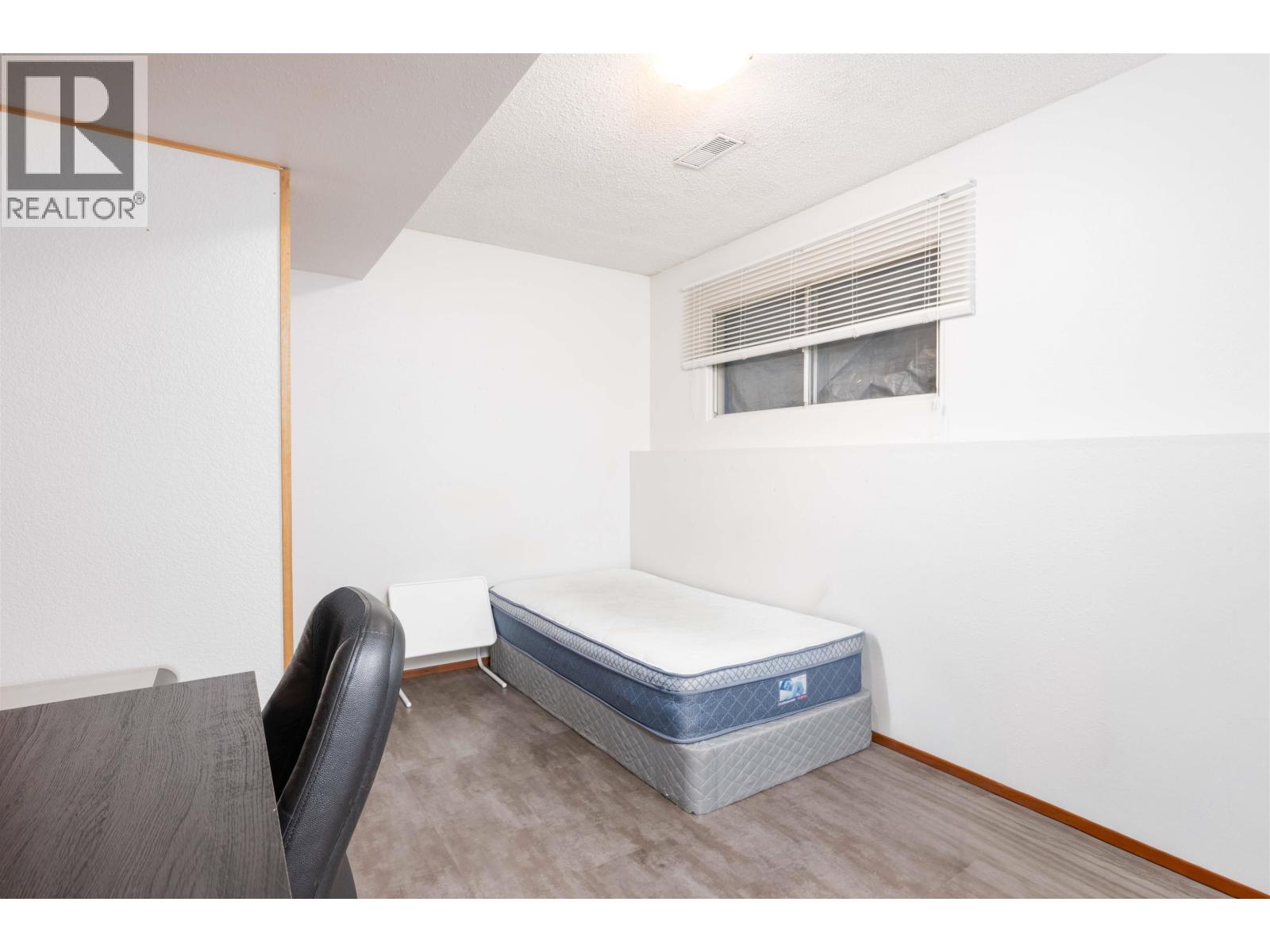 361 GRAHAM STREET - 18