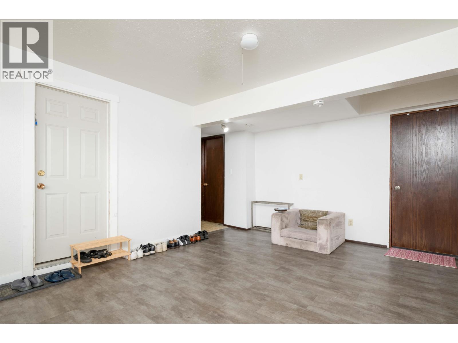 361 GRAHAM STREET - 23