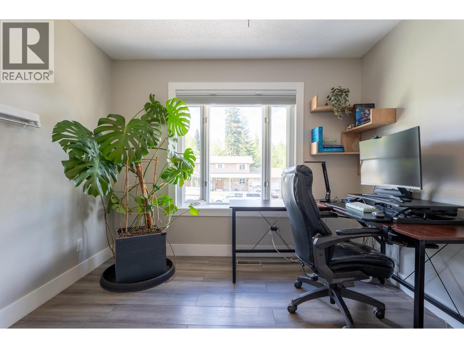 5310 YORK DRIVE - 19