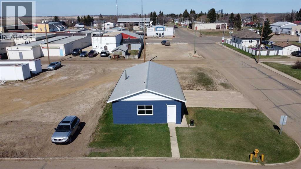 5038 49 Street — photo 24