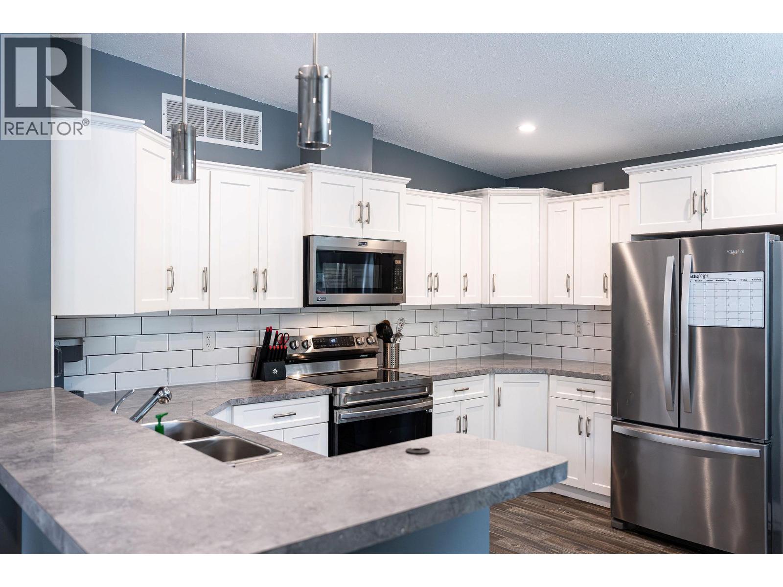 3 Johnson Way, Revelstoke