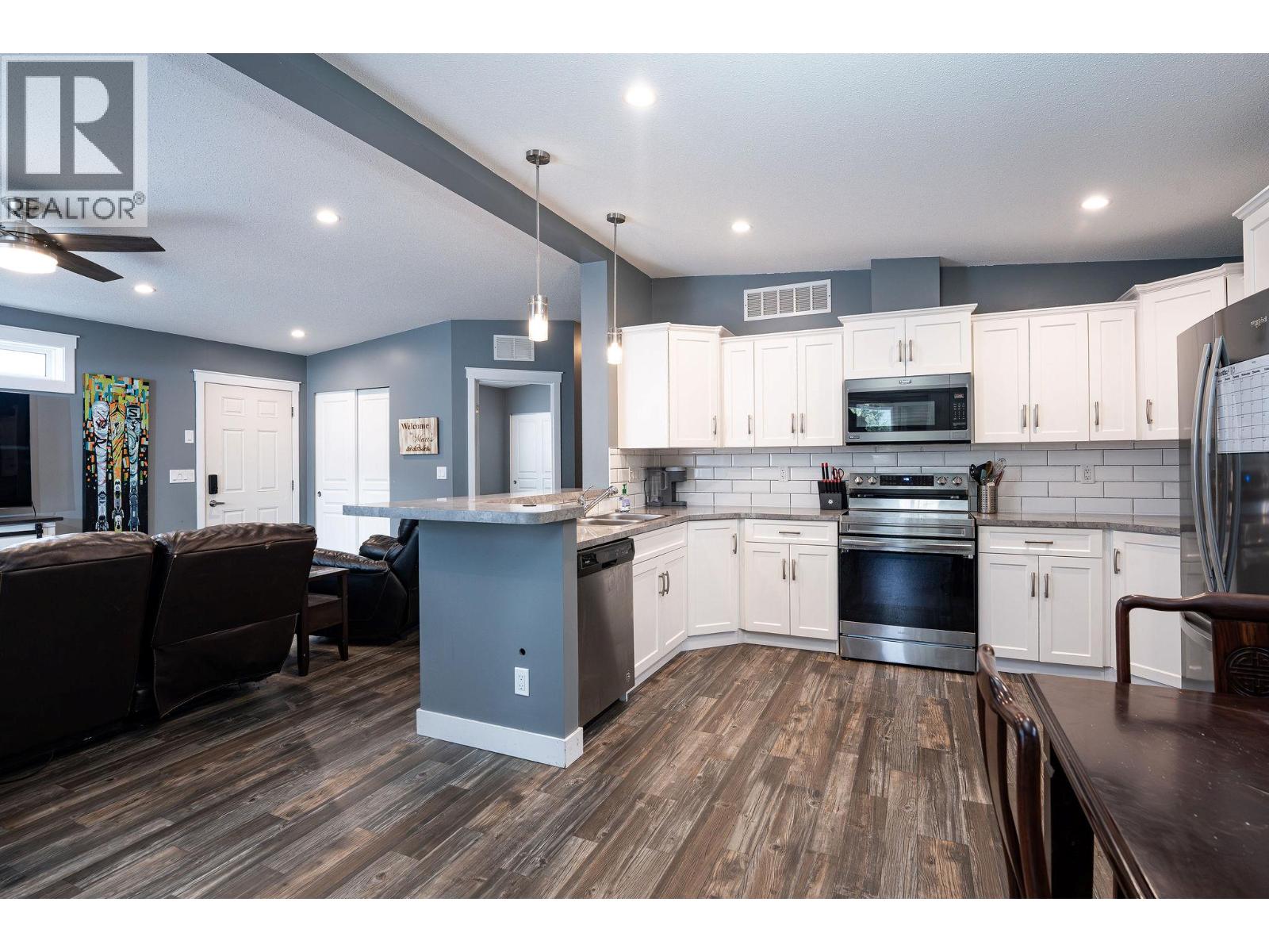 3 Johnson Way, Revelstoke