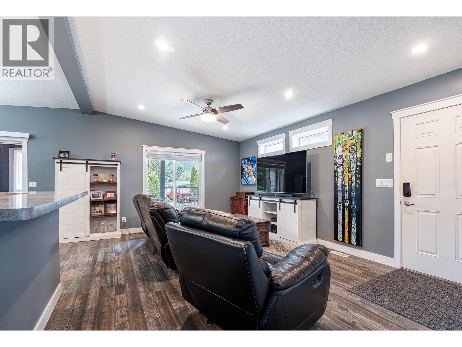 3 Johnson Way, Revelstoke