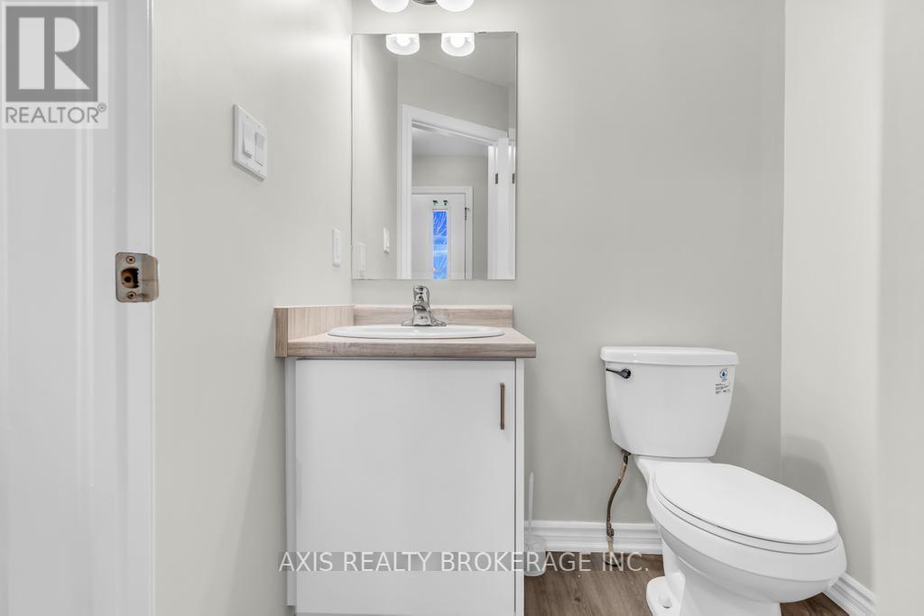 2978 TURNER CRESCENT - 24