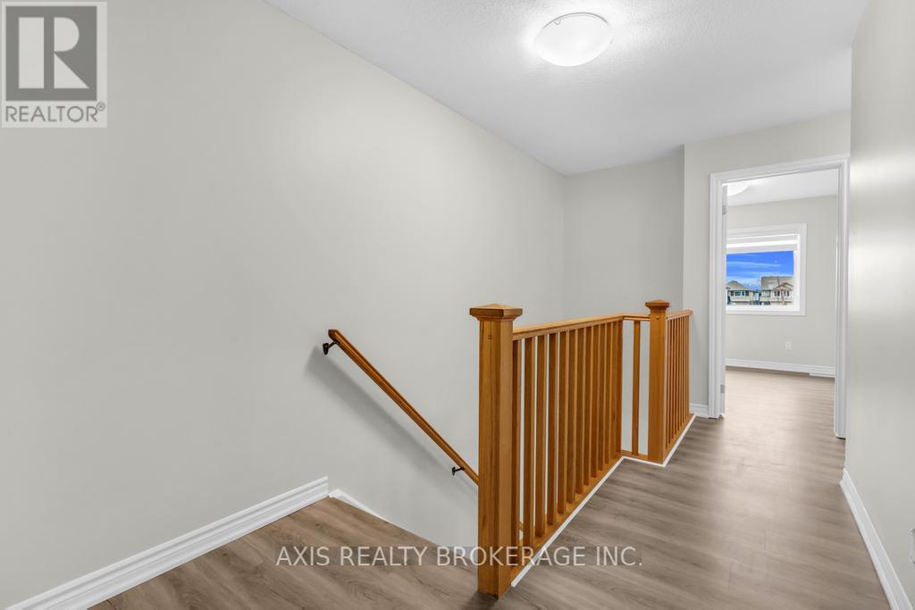 2978 TURNER CRESCENT - 26