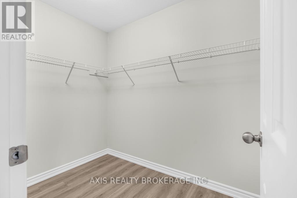 2978 TURNER CRESCENT - 29