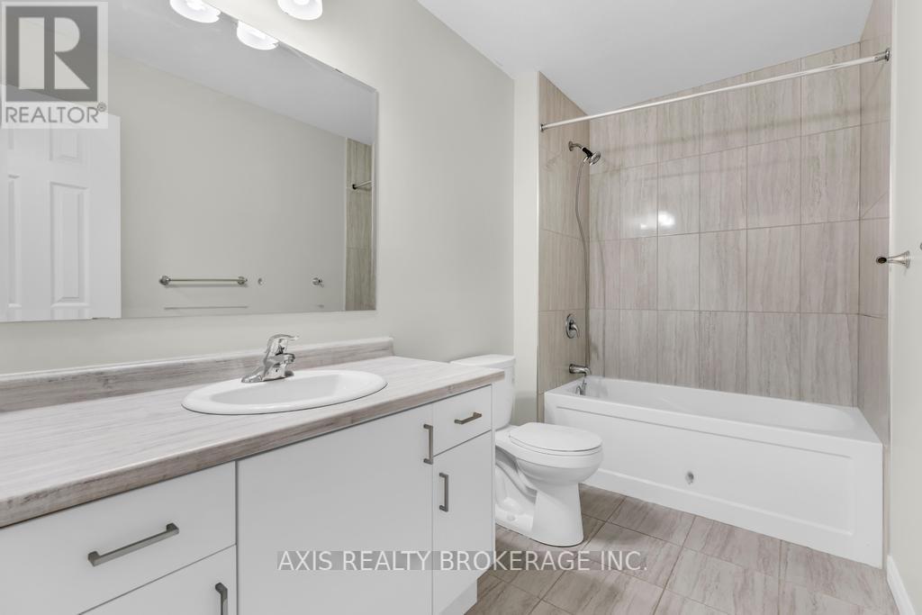 2978 TURNER CRESCENT - 35