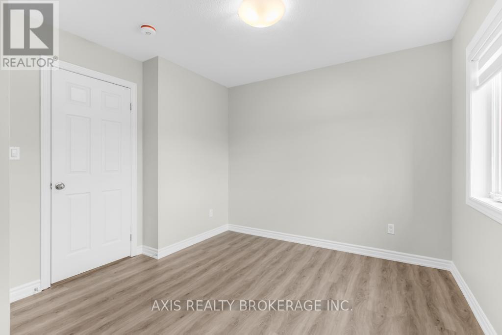 2978 TURNER CRESCENT - 37