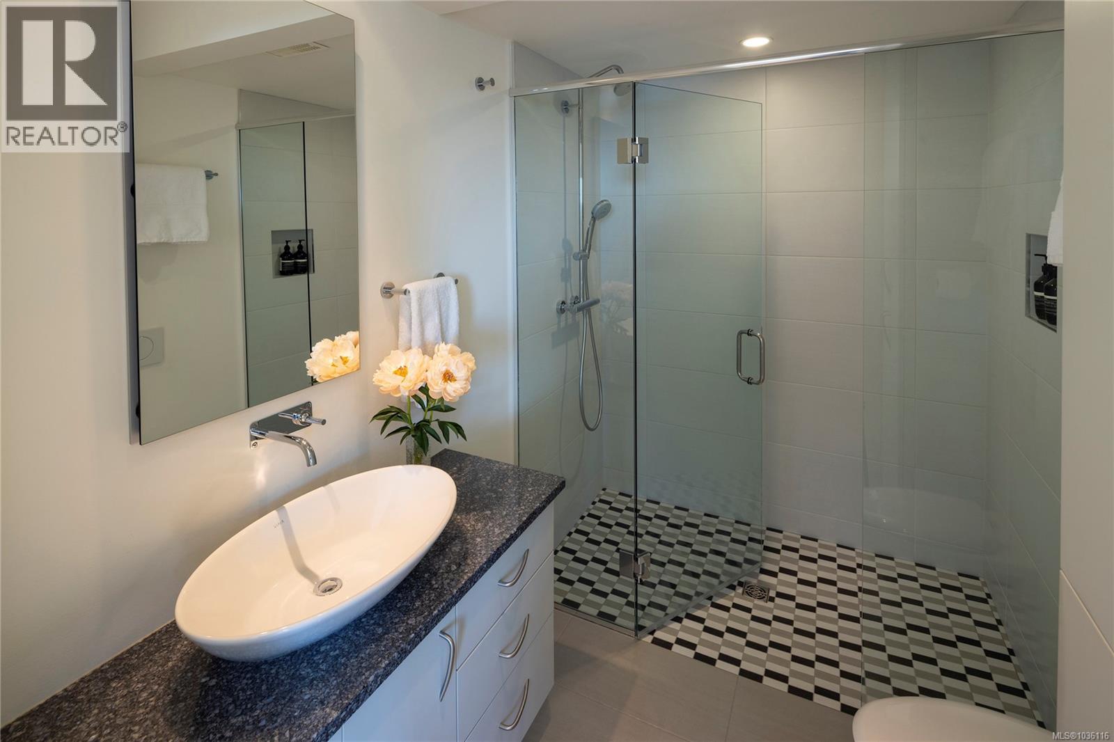 408 Newport Ave - 57