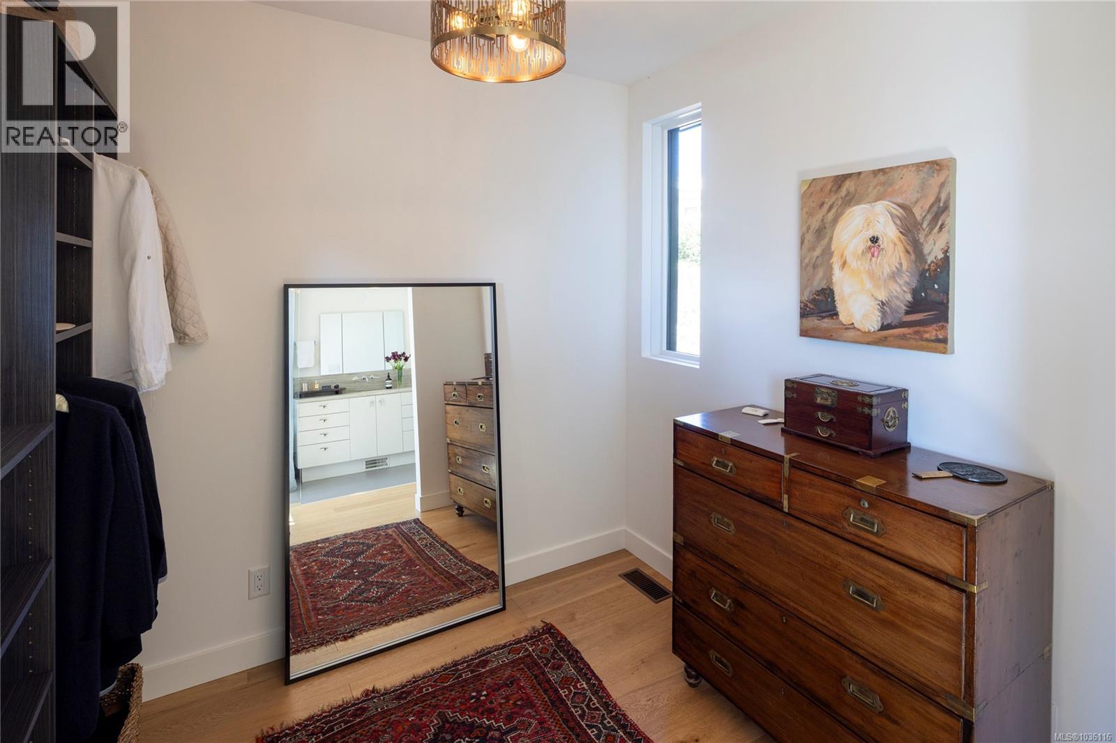  408 Newport Avenue, Oak Bay