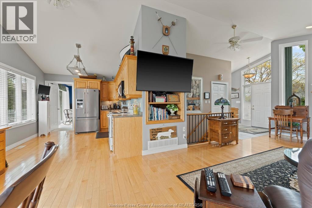 476 DALHOUSIE STREET - 10