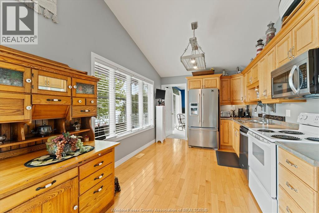476 DALHOUSIE STREET - 11
