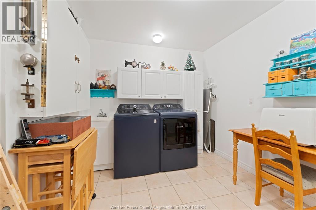 476 DALHOUSIE STREET - 34