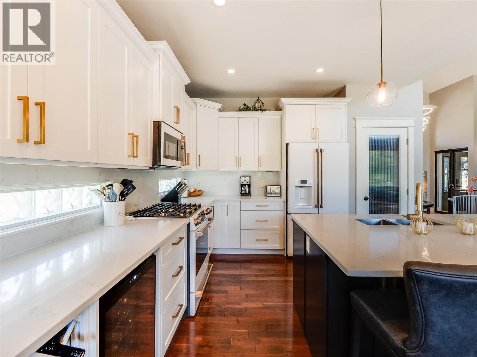 943 Riverview Place - 15