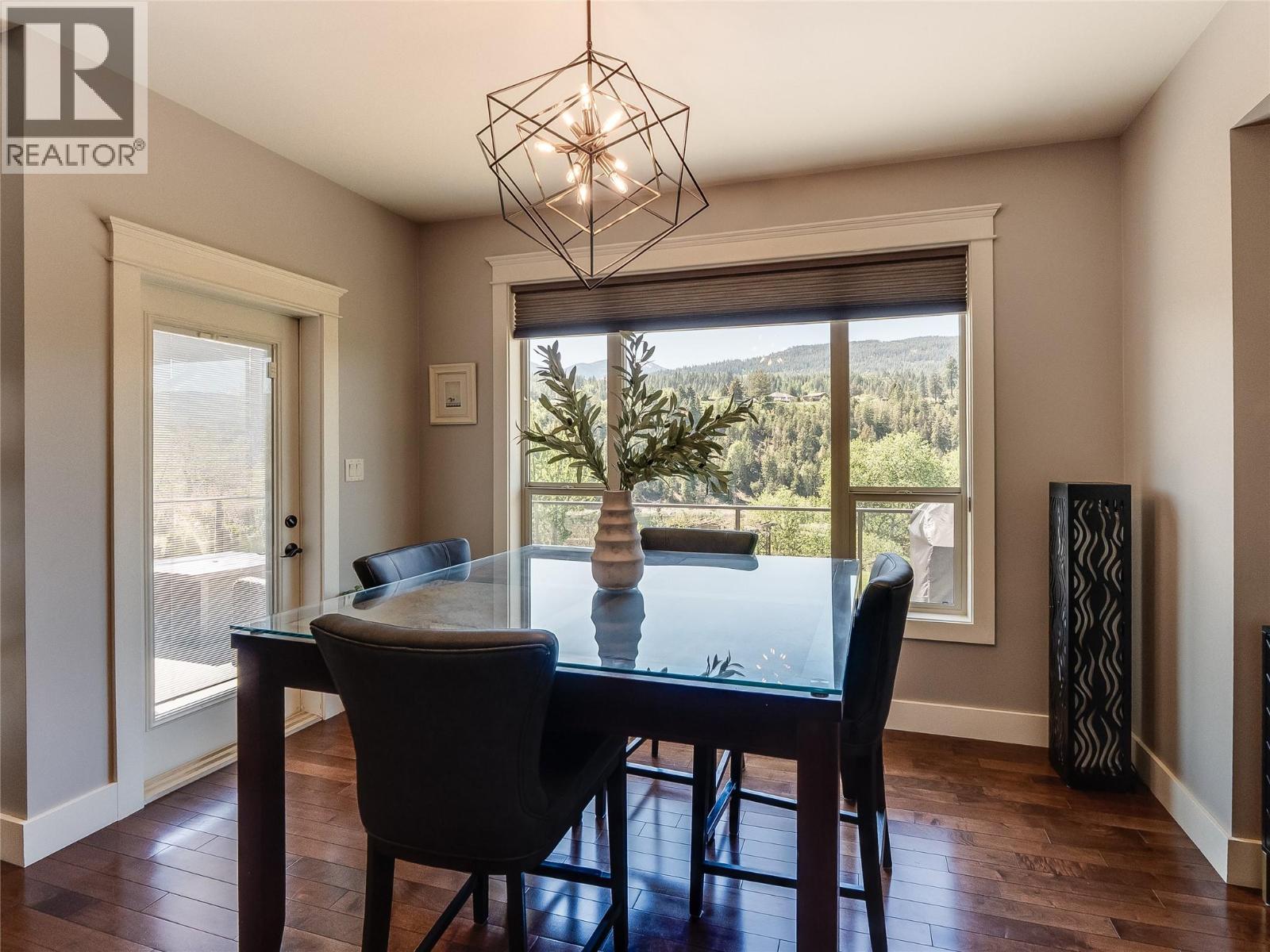 943 Riverview Place - 17