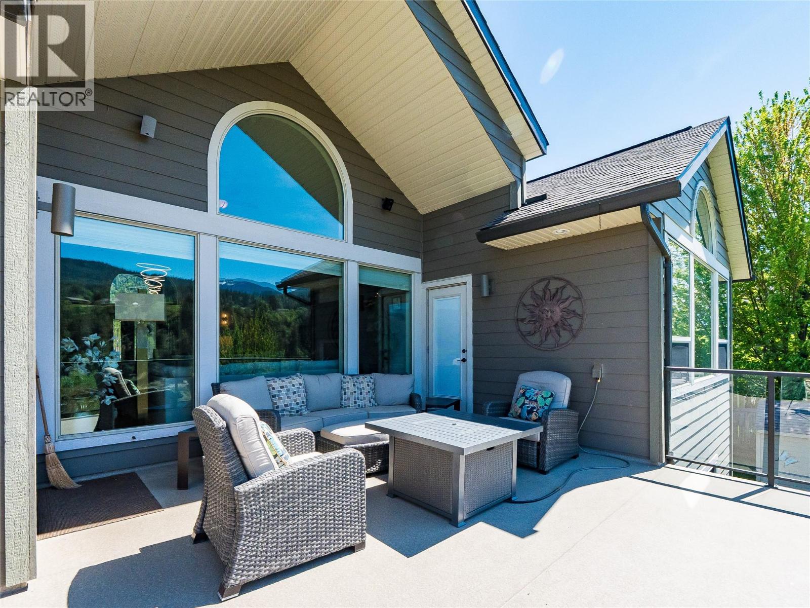943 Riverview Place - 42