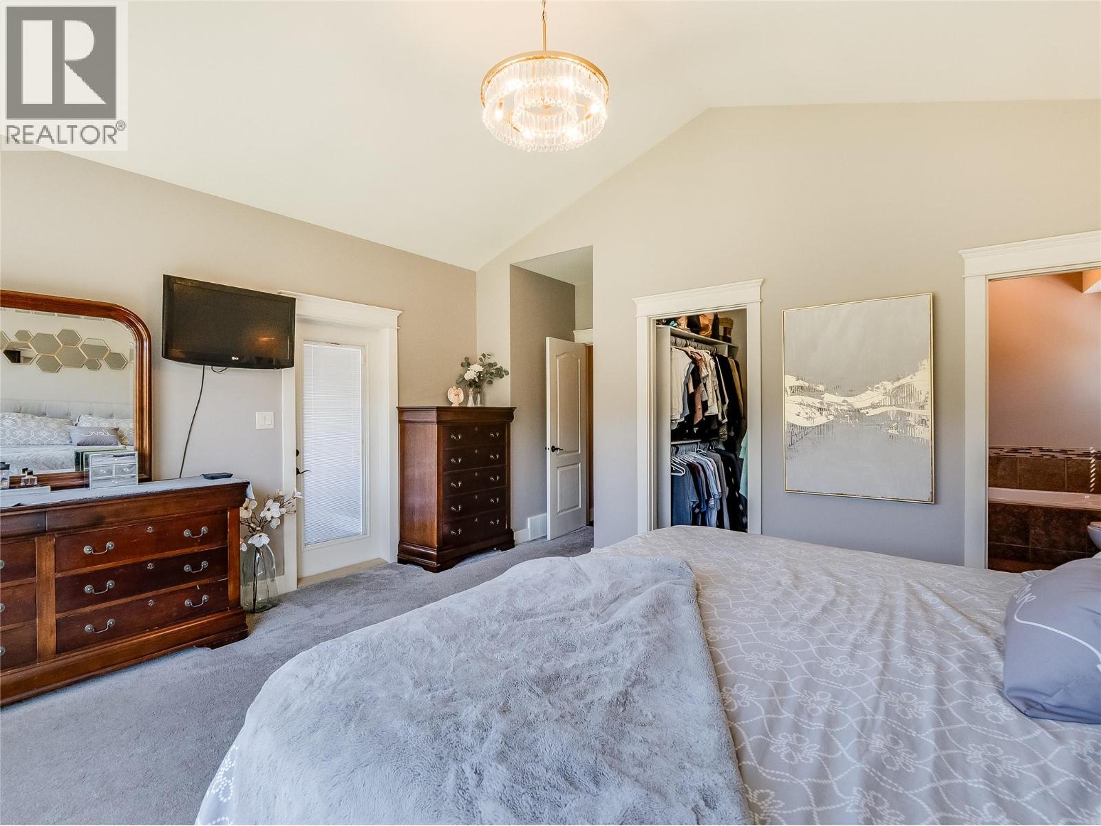943 Riverview Place - 51
