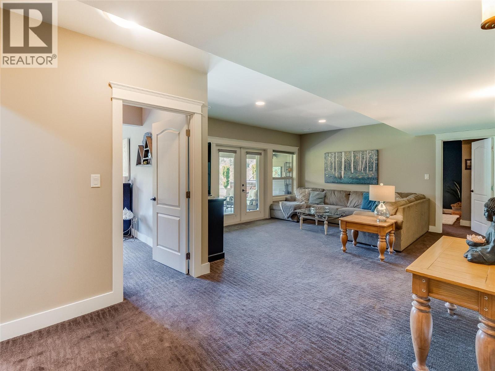 943 Riverview Place - 58