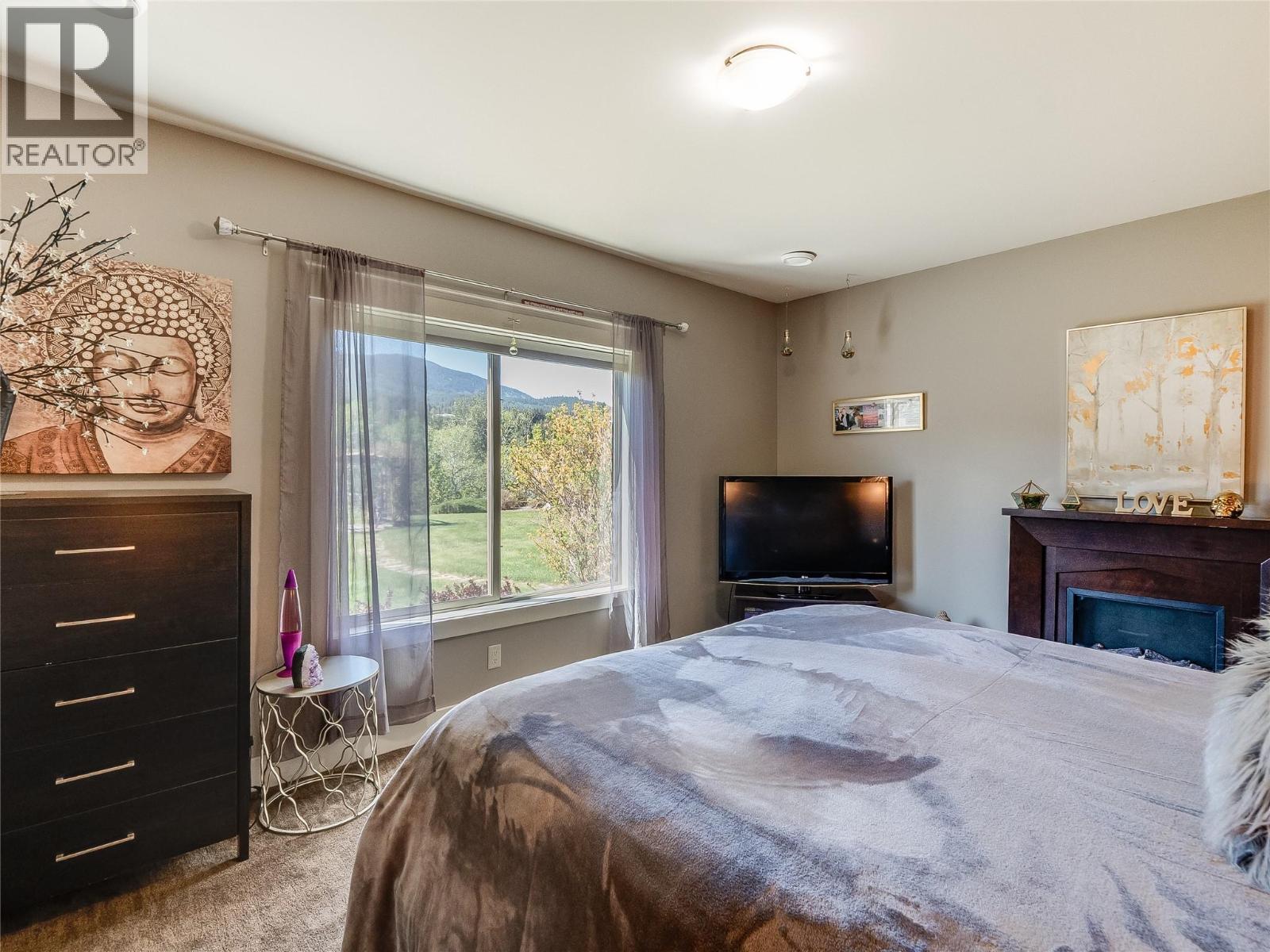 943 Riverview Place - 64