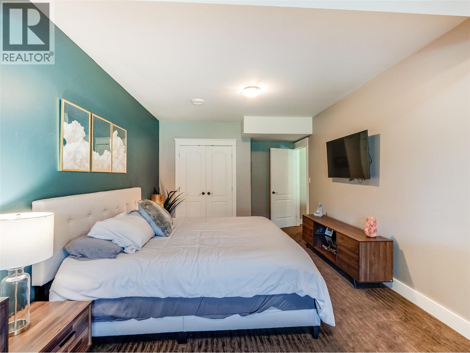 943 Riverview Place - 69