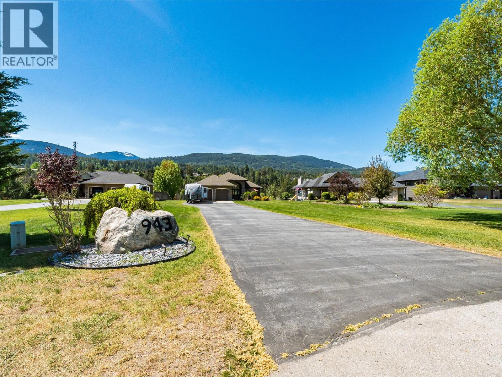 943 Riverview Place - 85
