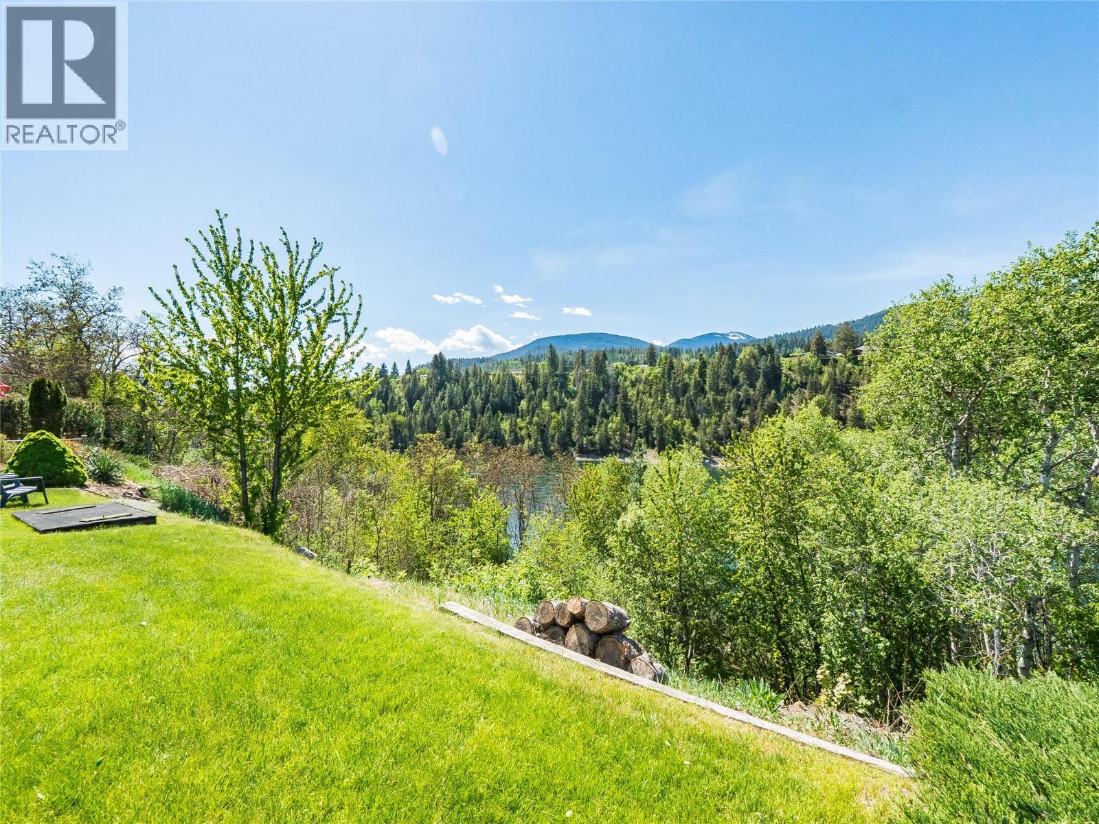 943 Riverview Place - 96