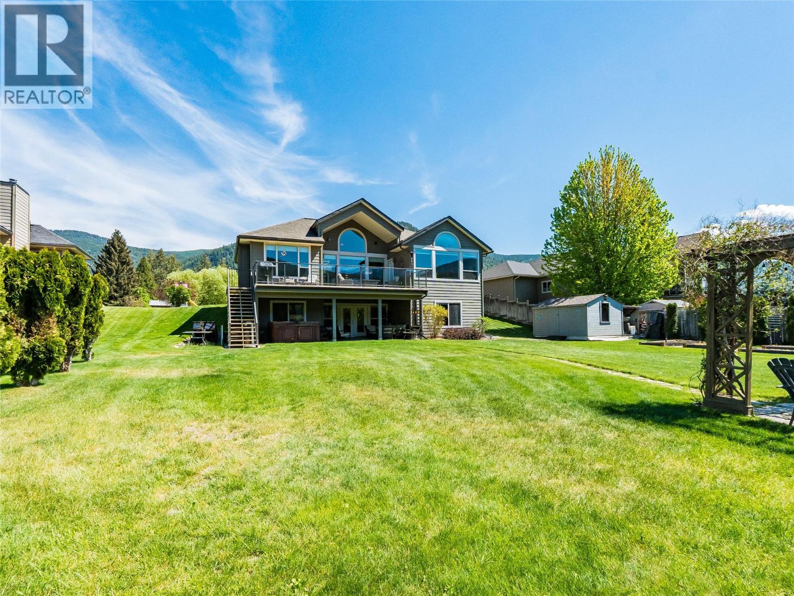 943 Riverview Place - 98
