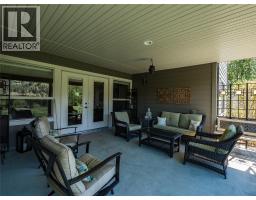 943 Riverview Place, Castlegar, BC V1N4L1 Photo 16