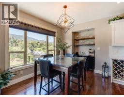 943 Riverview Place, Castlegar, BC V1N4L1 Photo 22