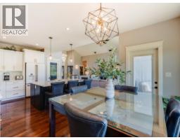 943 Riverview Place, Castlegar, BC V1N4L1 Photo 24