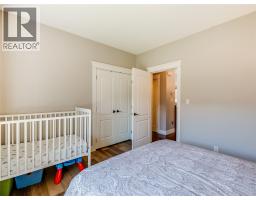 943 Riverview Place, Castlegar, BC V1N4L1 Photo 47
