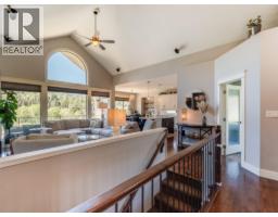 Full bathroom - 943 Riverview Place, Castlegar, BC V1N4L1 Photo 8