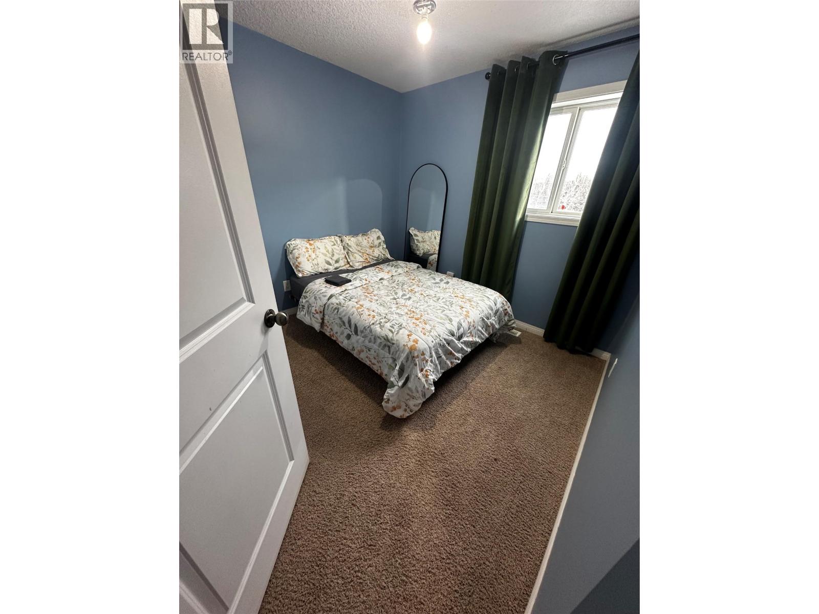5213 40 ST NE Street, Chetwynd