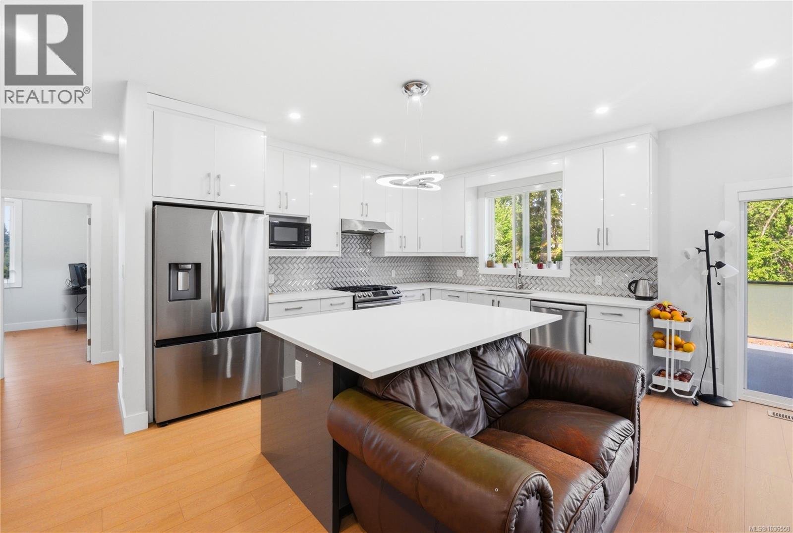 5254 Sherbourne Dr - 27
