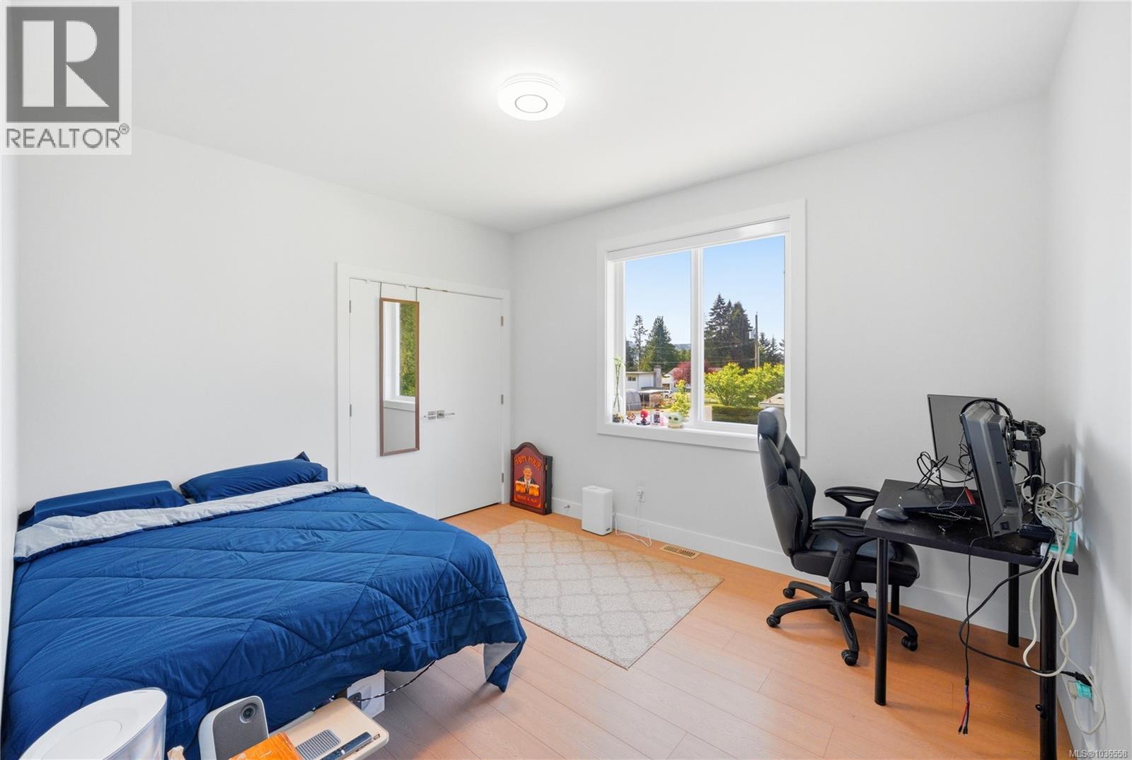 5254 Sherbourne Dr - 19