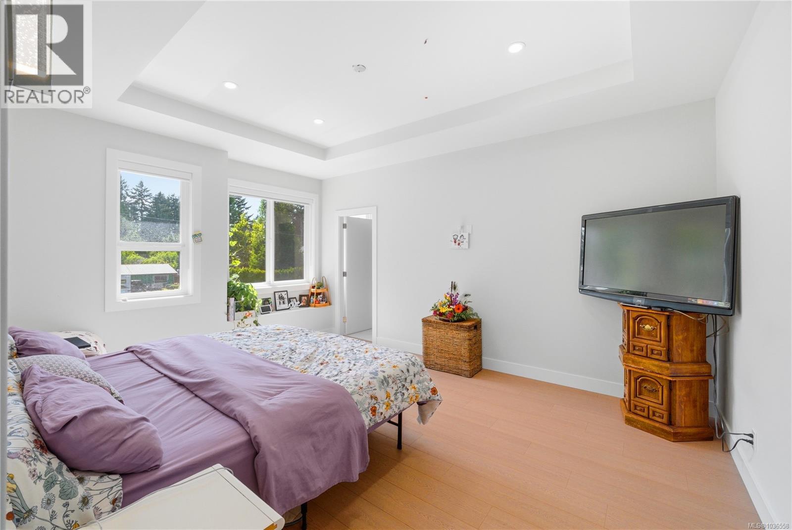 5254 Sherbourne Dr - 17