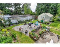 13890 Blackburn Avenue, White Rock, BC V4B2Z2 Photo 16